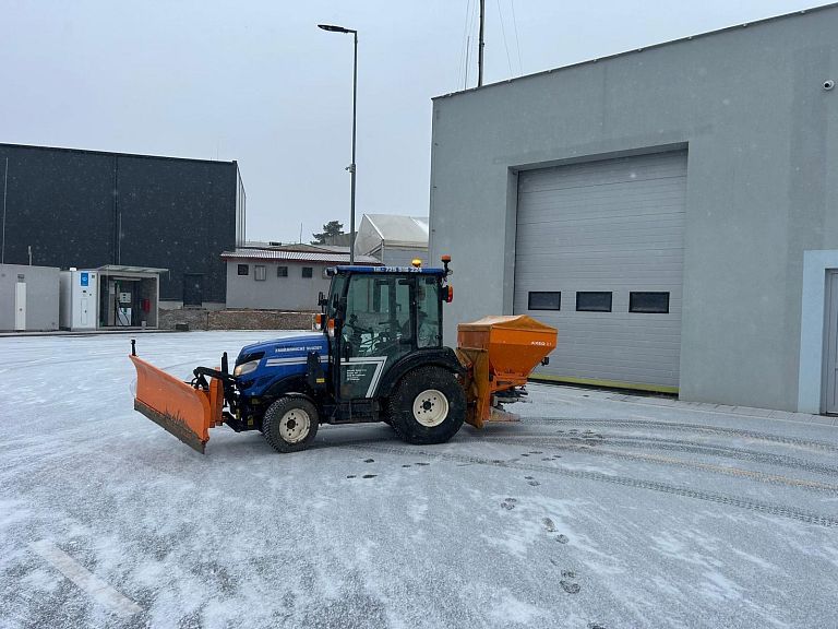 Údržba silnic, chodníků a parkovišť